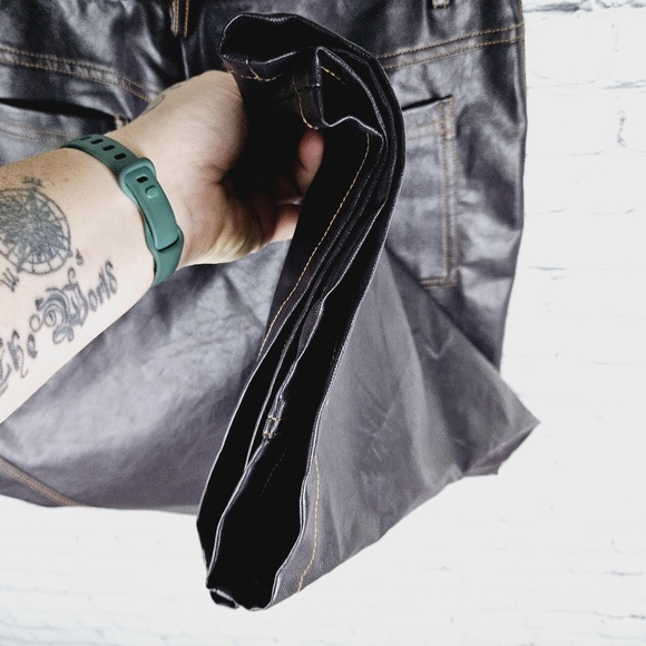 COLLUSION | vegan/faux leather wide leg pants - Picture 5 of 8